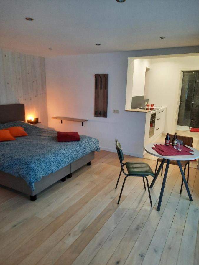 Le Grand Ravel Apartment Вем Екстериор снимка