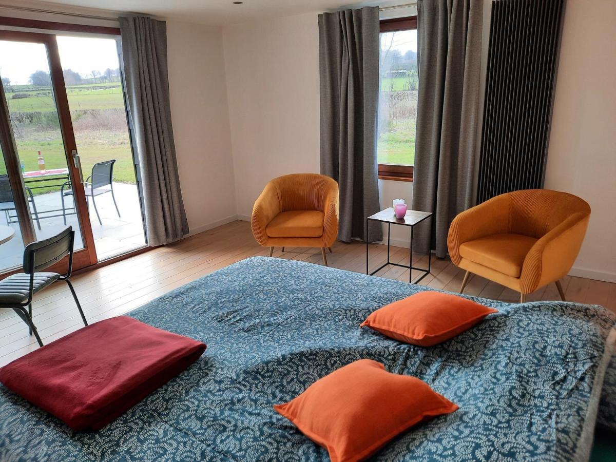 Le Grand Ravel Apartment Вем Екстериор снимка